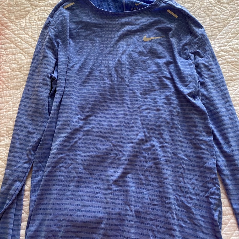 Men’s nine running top